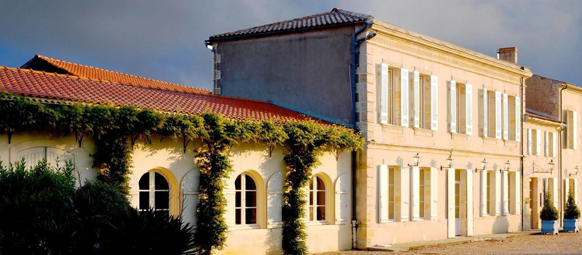 Hotel Rollan De By Begadan Exterior photo