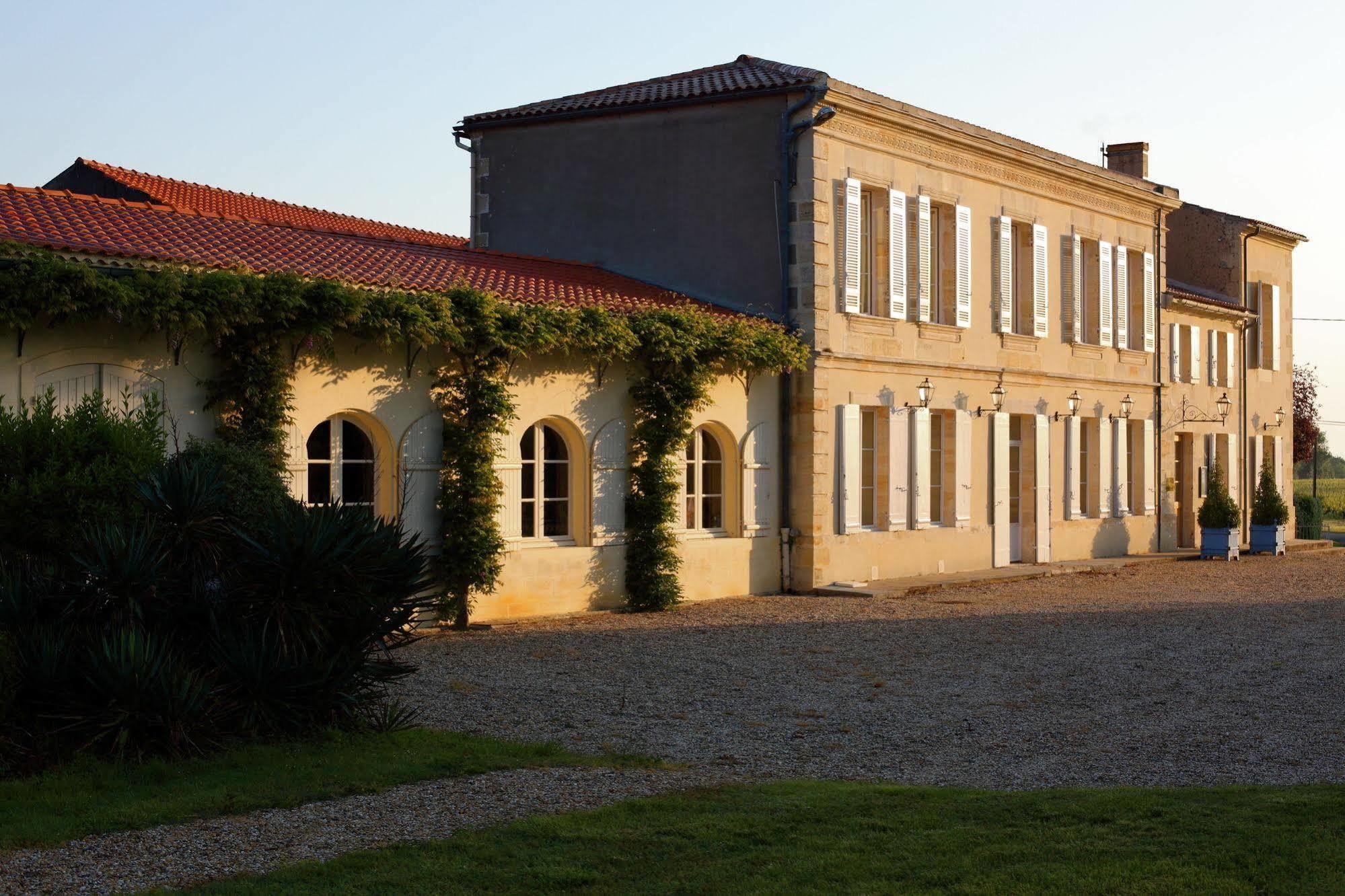 Hotel Rollan De By Begadan Exterior photo